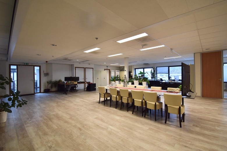 KantoorruimteaanAmsterdamsestraatweg 45 E<br/> inNaarden