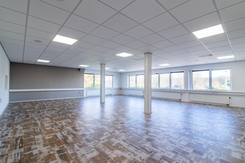 KantoorruimteaanOud-Eemnesserweg 5 H<br/> inBaarn