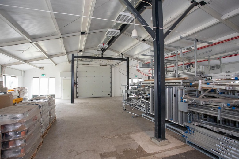 Bedrijfsruimteaanvan den Bergsweg 3 02<br/> inNijverdal Bedrijfsruimteaanvan den Bergsweg 3 02<br/> inNijverdal
