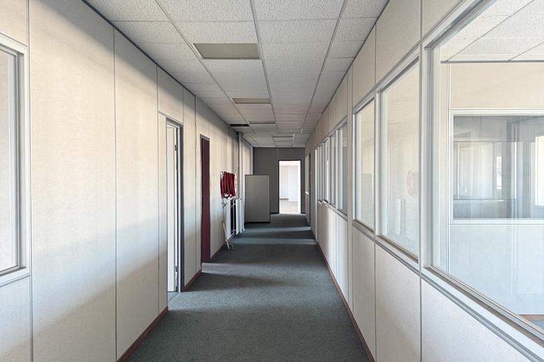 BedrijfsruimteaanPampuslaan 81<br/> inWeesp