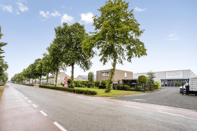 BedrijfsruimteaanFriezenweg 20<br/> inOss BedrijfsruimteaanFriezenweg 20<br/> inOss