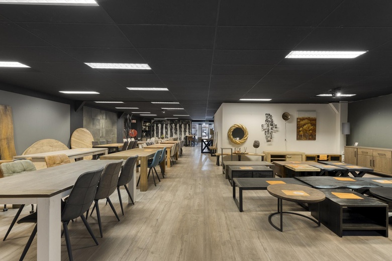 BedrijfsruimteaanRietveldenweg 13<br/> inDen Bosch BedrijfsruimteaanRietveldenweg 13<br/> inDen Bosch
