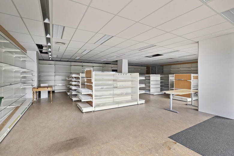 WinkelruimteaanKloosterstraat 14 - 66<br/> inGrubbenvorst WinkelruimteaanKloosterstraat 14 - 66<br/> inGrubbenvorst