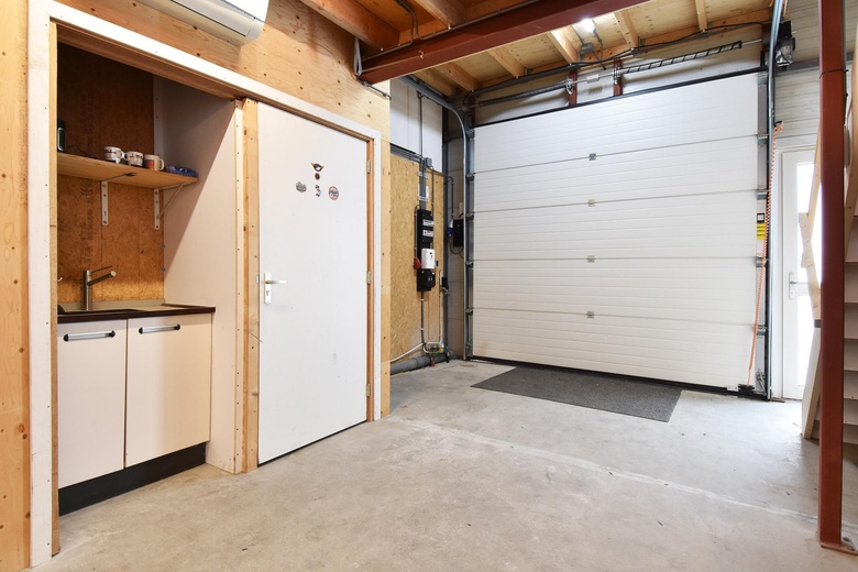 BedrijfsruimteaanCobbenhagenstraat 14<br/> inRijswijk BedrijfsruimteaanCobbenhagenstraat 14<br/> inRijswijk