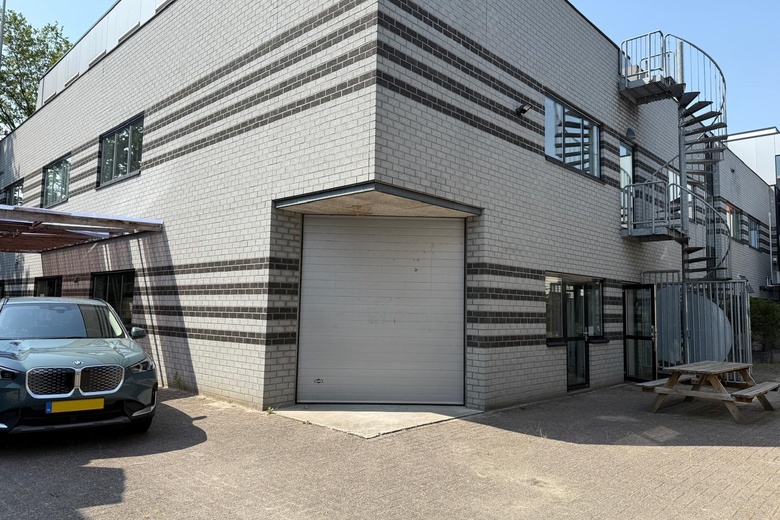 BedrijfsruimteaanVlierberg 4 15<br/> inEemnes