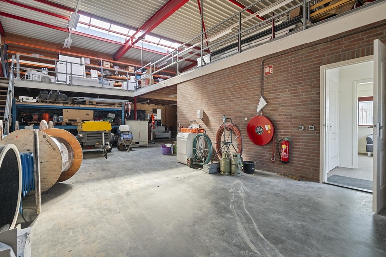 BedrijfsruimteaanPrinsenweg 7 a<br/> inVierpolders