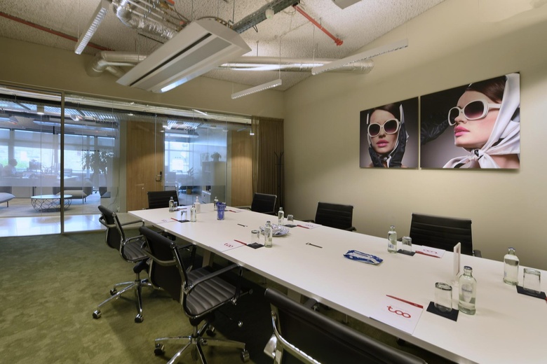 KantoorruimteaanVelperplein 23 -25<br/> inArnhem