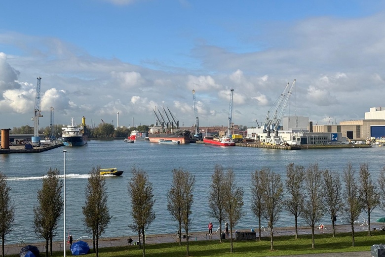 KantoorruimteaanSluisjesdijk 159<br/> inRotterdam