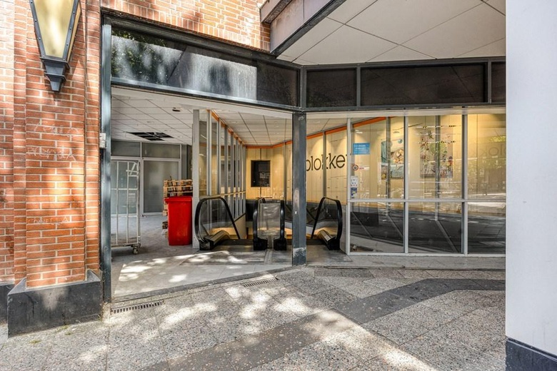 WinkelruimteaanVeerplein 26<br/> inVlaardingen WinkelruimteaanVeerplein 26<br/> inVlaardingen