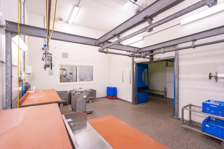BedrijfsruimteaanIndustrieweg 31 - 33<br/> inWaardenburg BedrijfsruimteaanIndustrieweg 31 - 33<br/> inWaardenburg