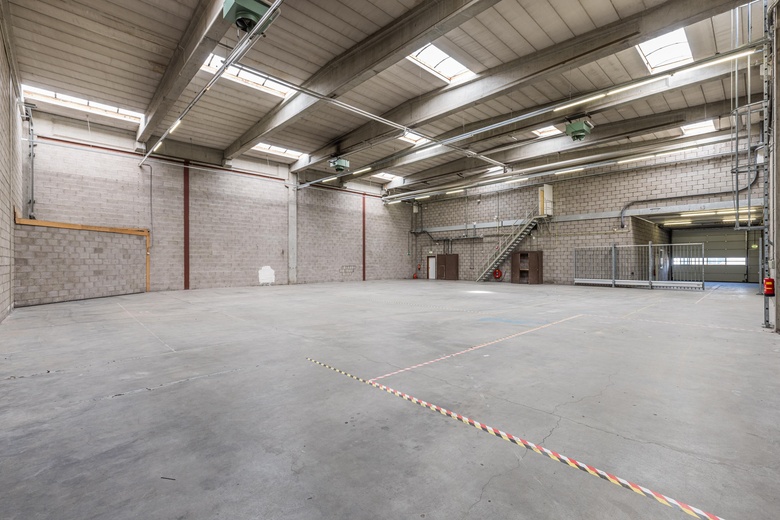 BedrijfsruimteaanZonnebaan 25 - 27<br/> inUtrecht