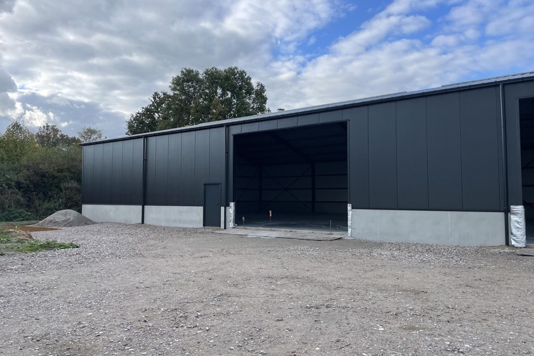 BedrijfsruimteaanLeeuwerikweg 26 - 30<br/> inDe Mortel