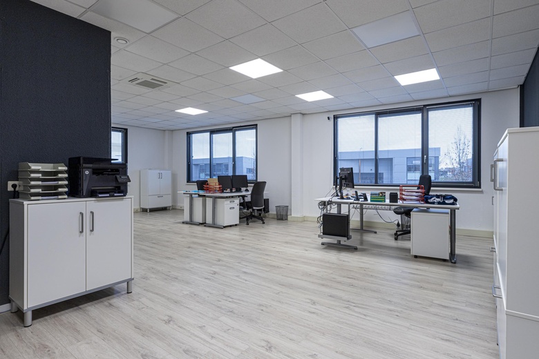 BedrijfsruimteaanCoenecoop 3 B 5<br/> inWaddinxveen