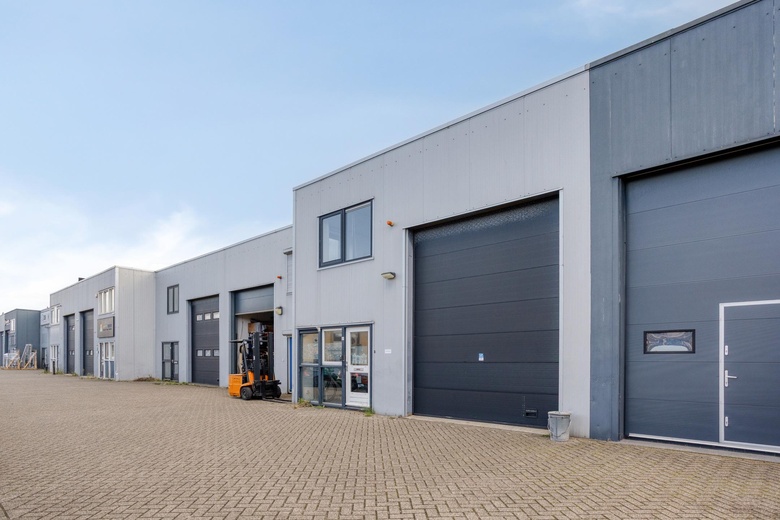 BedrijfsruimteaanNijverheidstraat 27<br/> inMaassluis