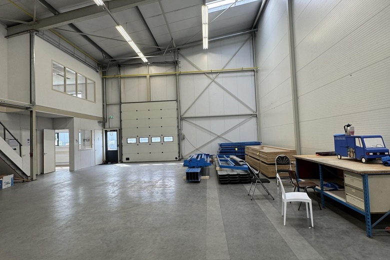 BedrijfsruimteaanLegmeerdijk 169 C<br/> inAalsmeer BedrijfsruimteaanLegmeerdijk 169 C<br/> inAalsmeer