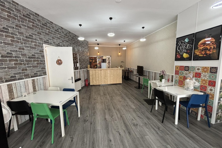 WinkelruimteaanAlbertus Perkstraat 1<br/> inHilversum