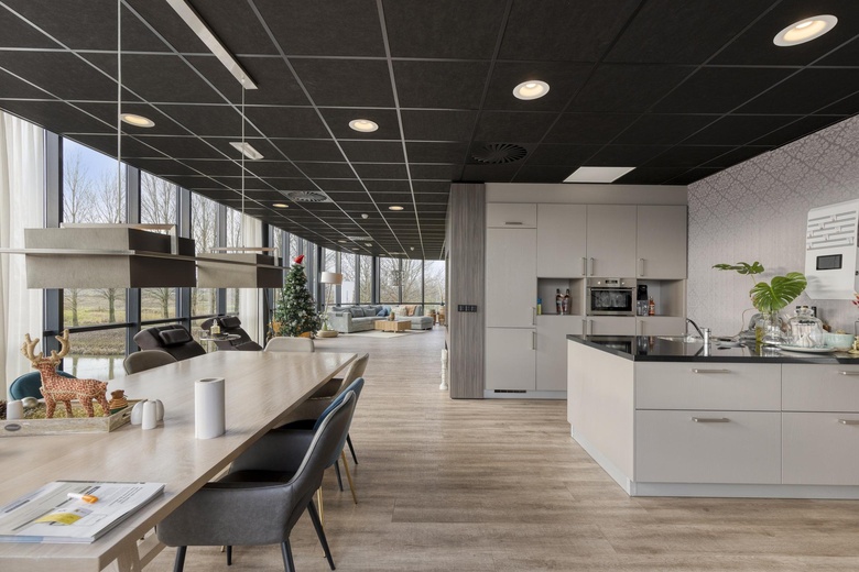 BedrijfsruimteaanGompenstraat 23<br/> inWaalwijk