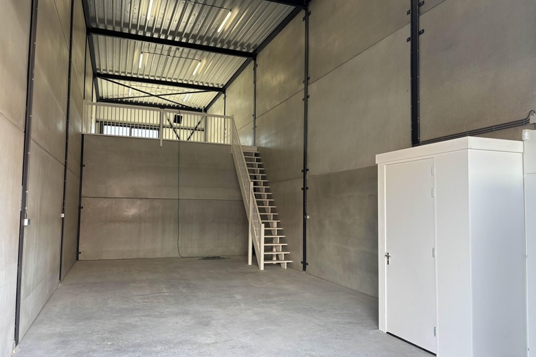 BedrijfsruimteaanAgriport 7 11<br/> inMiddenmeer