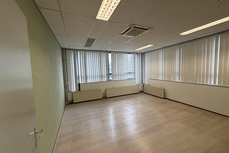 BedrijfsruimteaanHaarlemmerstraatweg 119<br/> inHalfweg