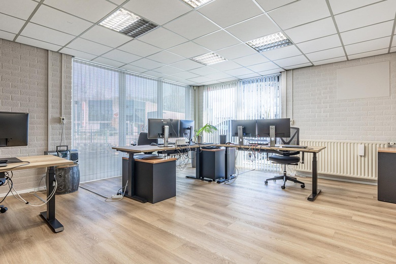 Bedrijfsruimteaande Maas 25 - 27<br/> inBest