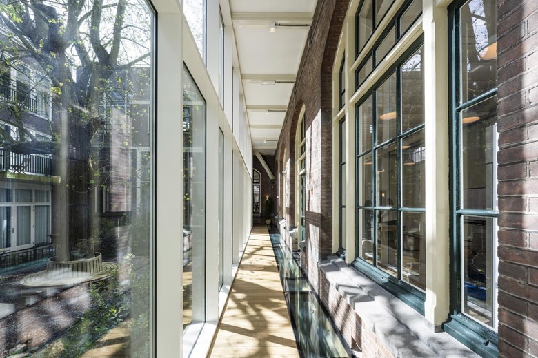 Bekijk foto Kantoorruimte aan de Elandsstraat 44 in Amsterdam