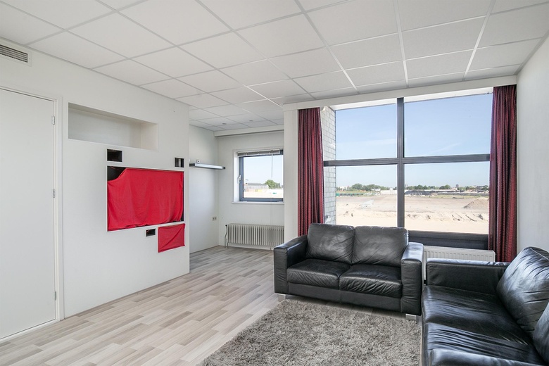 BedrijfsruimteaanStormpolderdijk 2 a<br/> inKrimpen aan den IJssel