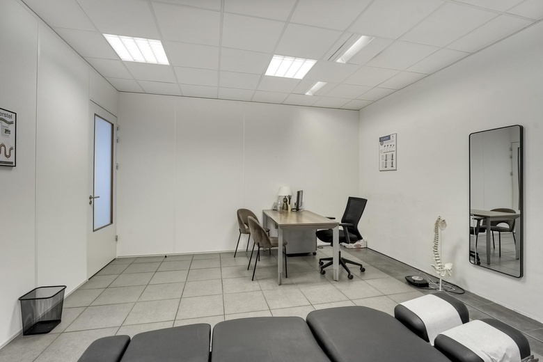 WinkelruimteaanDorpsstraat 22 A<br/> inZoeterwoude WinkelruimteaanDorpsstraat 22 A<br/> inZoeterwoude