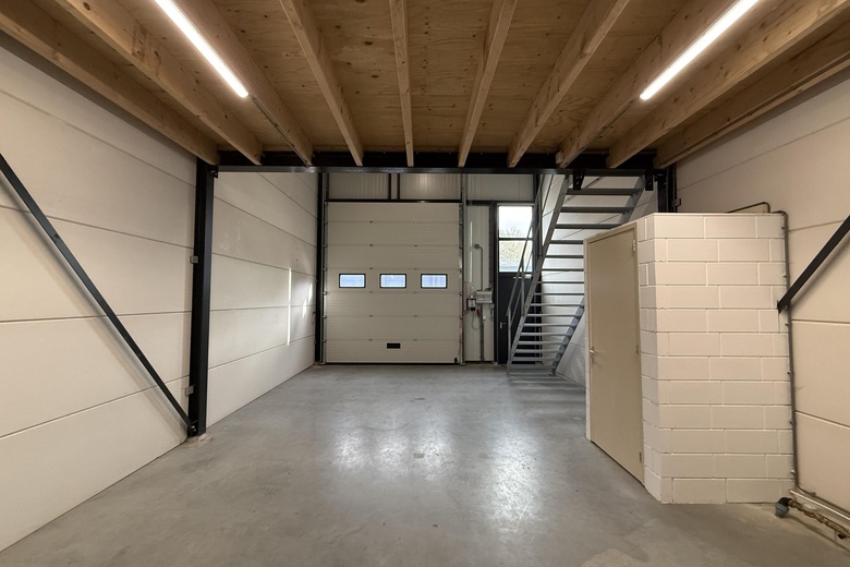 BedrijfsruimteaanNassau Dwarsstraat 18<br/> inVlijmen