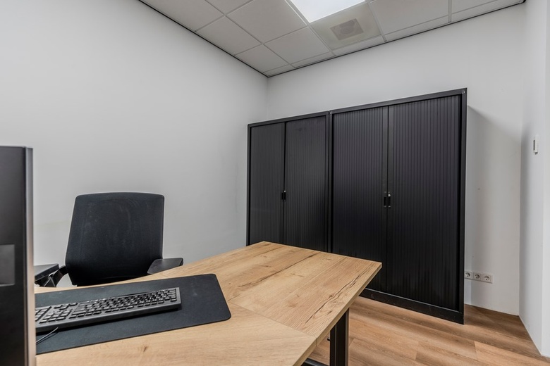 KantoorruimteaanWarwickstraat 15<br/> inSteenbergen KantoorruimteaanWarwickstraat 15<br/> inSteenbergen