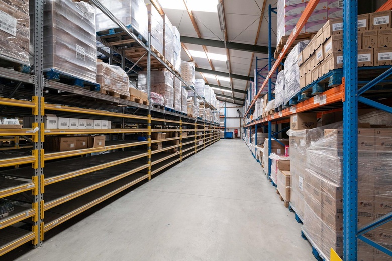 BedrijfsruimteaanNijverheidsweg 14 - 18<br/> inStellendam