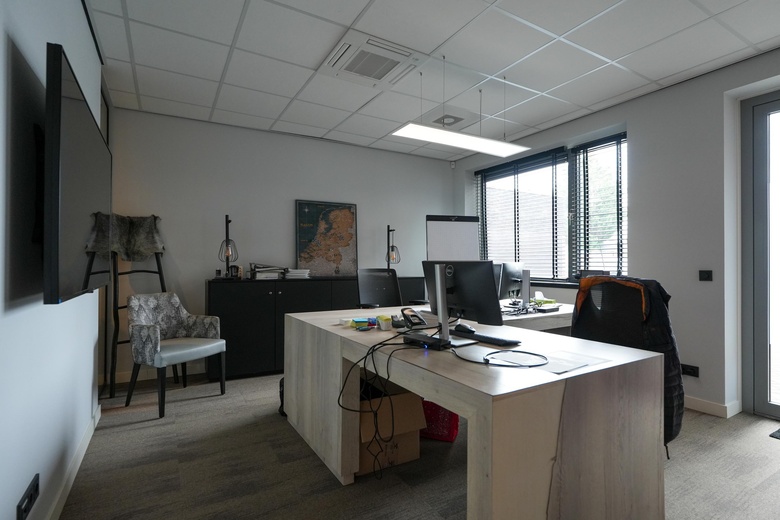 KantoorruimteaanStationsplein 1<br/> inHeesch