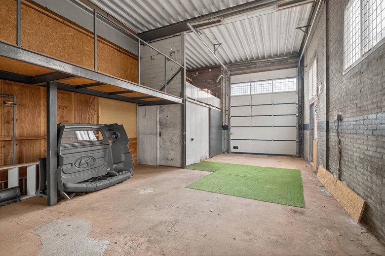 BedrijfsruimteaanHamerstraat 24<br/> inHengelo