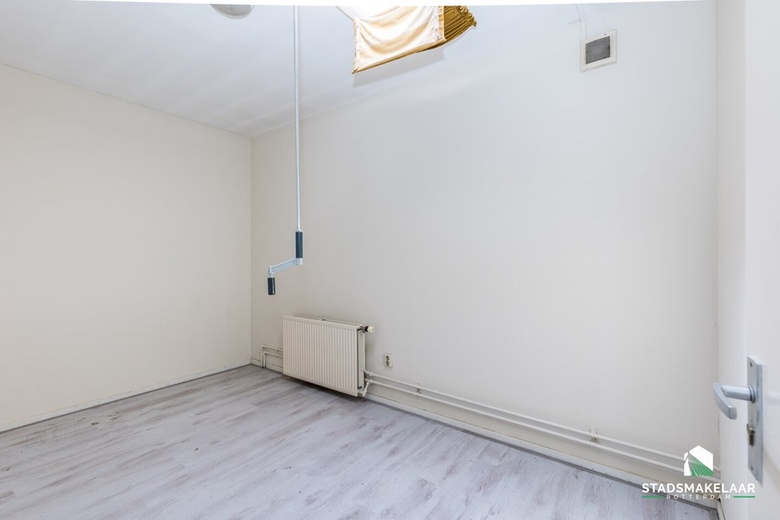 KantoorruimteaanNieuw-Mathenesserstraat 32 B<br/> inSchiedam KantoorruimteaanNieuw-Mathenesserstraat 32 B<br/> inSchiedam