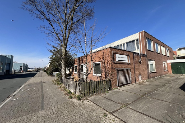 BedrijfsruimteaanAris van Broekweg 4 - 8<br/> inZaandam BedrijfsruimteaanAris van Broekweg 4 - 8<br/> inZaandam
