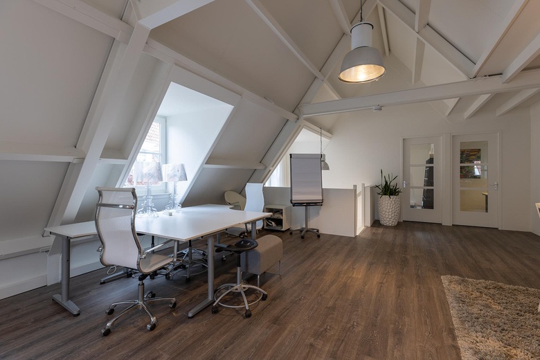 KantoorruimteaanZwaardklamp 7<br/> inHuizen KantoorruimteaanZwaardklamp 7<br/> inHuizen