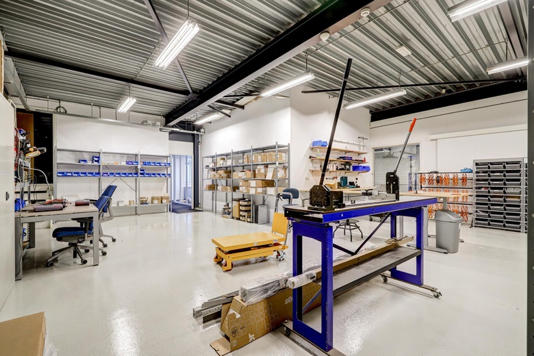 BedrijfsruimteaanWestbaan 275<br/> inMoordrecht BedrijfsruimteaanWestbaan 275<br/> inMoordrecht