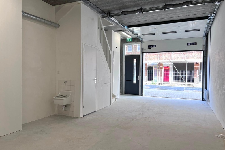 BedrijfsruimteaanNijverheidslaan 4 D<br/> inWeesp