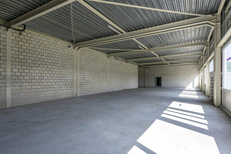 BedrijfsruimteaanKlarenanstelerweg 5<br/> inKerkrade BedrijfsruimteaanKlarenanstelerweg 5<br/> inKerkrade