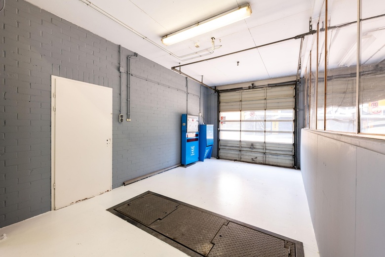 BedrijfsruimteaanRijksstraatweg 109<br/> inHellevoetsluis