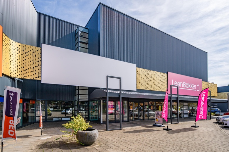 WinkelruimteaanVenlosingel 21<br/> inArnhem WinkelruimteaanVenlosingel 21<br/> inArnhem