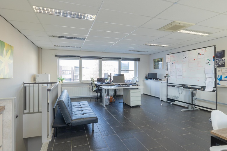 BedrijfsruimteaanVennestraat 11 V<br/> inLisse BedrijfsruimteaanVennestraat 11 V<br/> inLisse