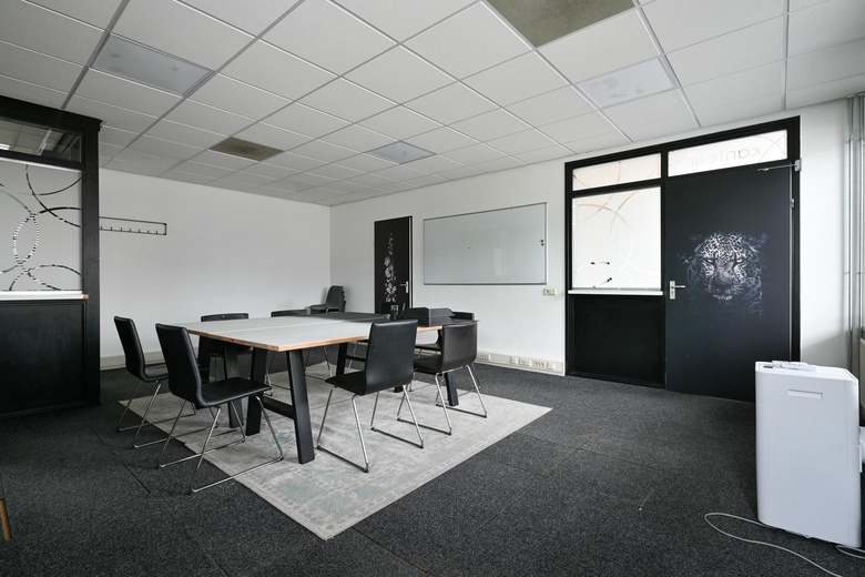 BedrijfsruimteaanVoltastraat 24<br/> inBarneveld BedrijfsruimteaanVoltastraat 24<br/> inBarneveld