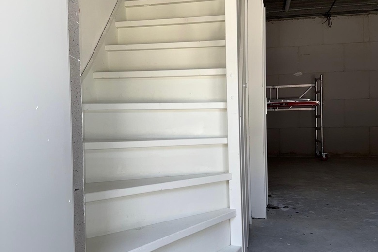 BedrijfsruimteaanNijverheidslaan 6 S<br/> inWeesp