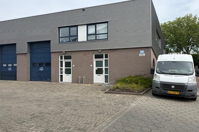 Bekijk foto 2 van Dirck Uytenboogaertstraat 5