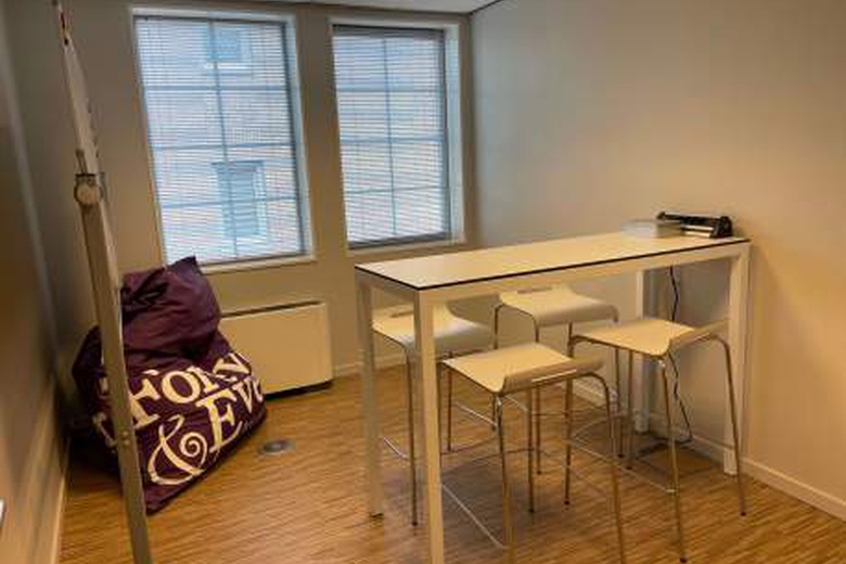 KantoorruimteaanPiushaven 6<br/> inTilburg KantoorruimteaanPiushaven 6<br/> inTilburg