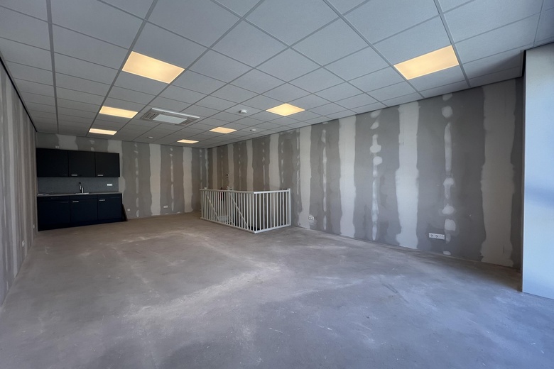 BedrijfsruimteaanHoutkopersstraat 6 E<br/> inZwijndrecht