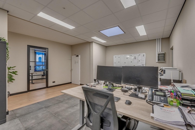 BedrijfsruimteaanGroethofstraat 18<br/> inVenlo BedrijfsruimteaanGroethofstraat 18<br/> inVenlo