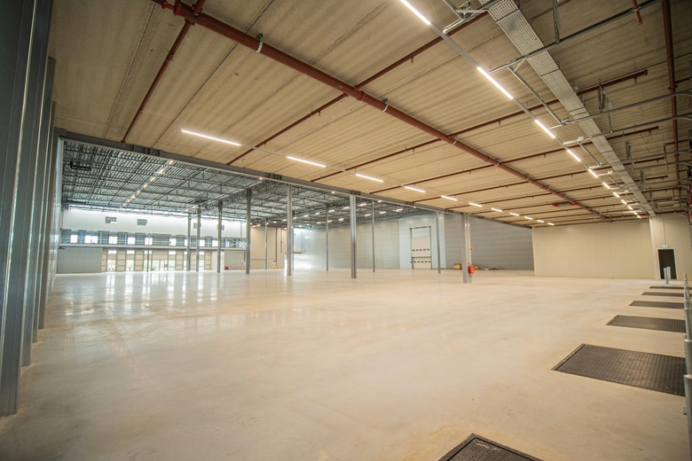 BedrijfsruimteaanAirborne Avenue 77<br/> inHoofddorp BedrijfsruimteaanAirborne Avenue 77<br/> inHoofddorp