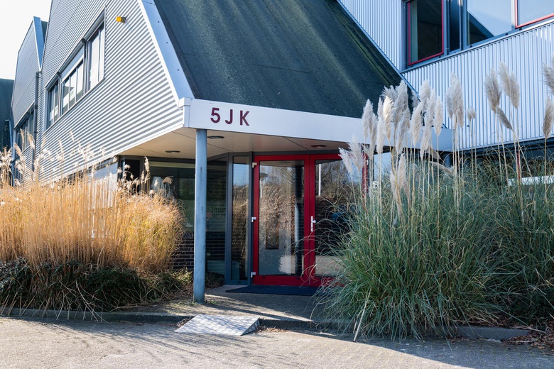 KantoorruimteaanOud-Eemnesserweg 5 H<br/> inBaarn