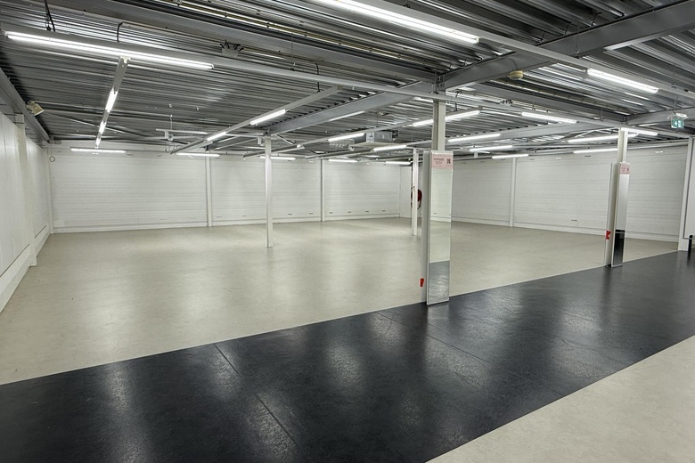 WinkelruimteaanMoriaanseweg Oost 76 b<br/> inHellevoetsluis WinkelruimteaanMoriaanseweg Oost 76 b<br/> inHellevoetsluis
